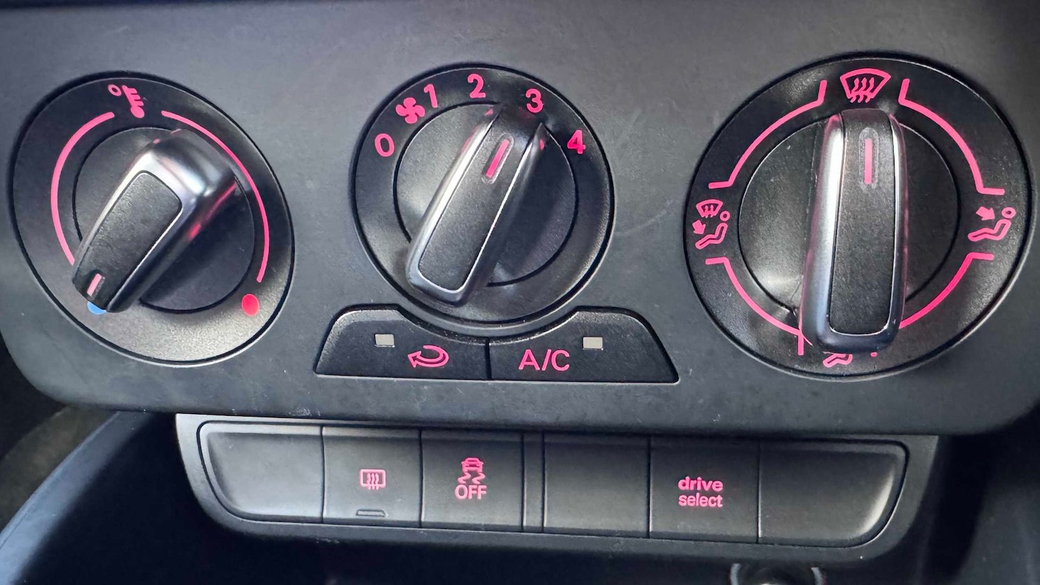 Used Audi A1 2015 for sale - 77899287: Photo 30