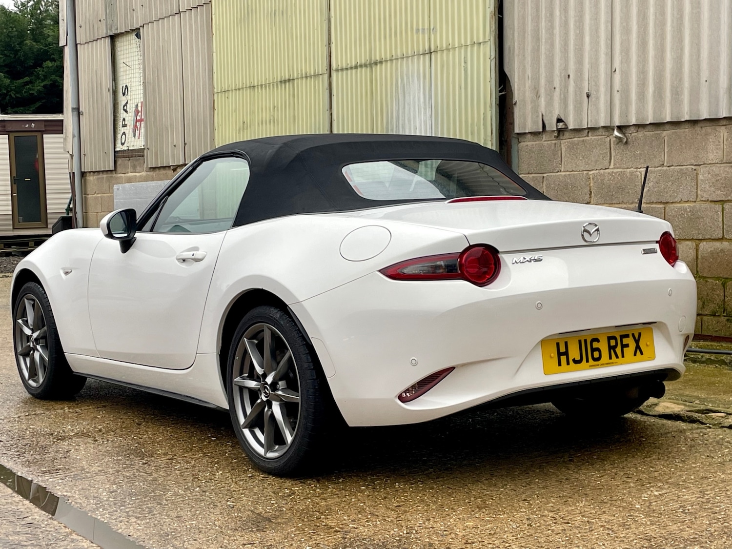 Used Mazda MX-5 2016 for sale - 77609479: Photo 4
