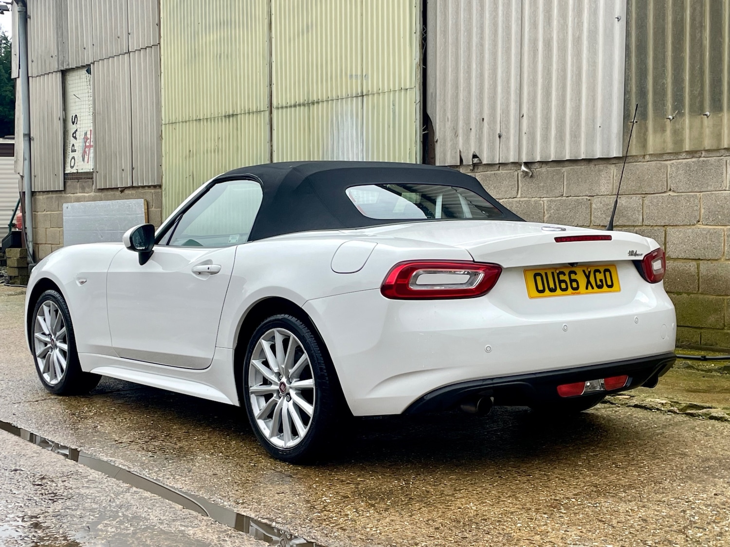 Used Fiat 124 Spider 2016 for sale - 77607667: Photo 4