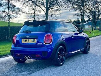 Used MINI Hatch 2018 for sale - 77342923: Photo