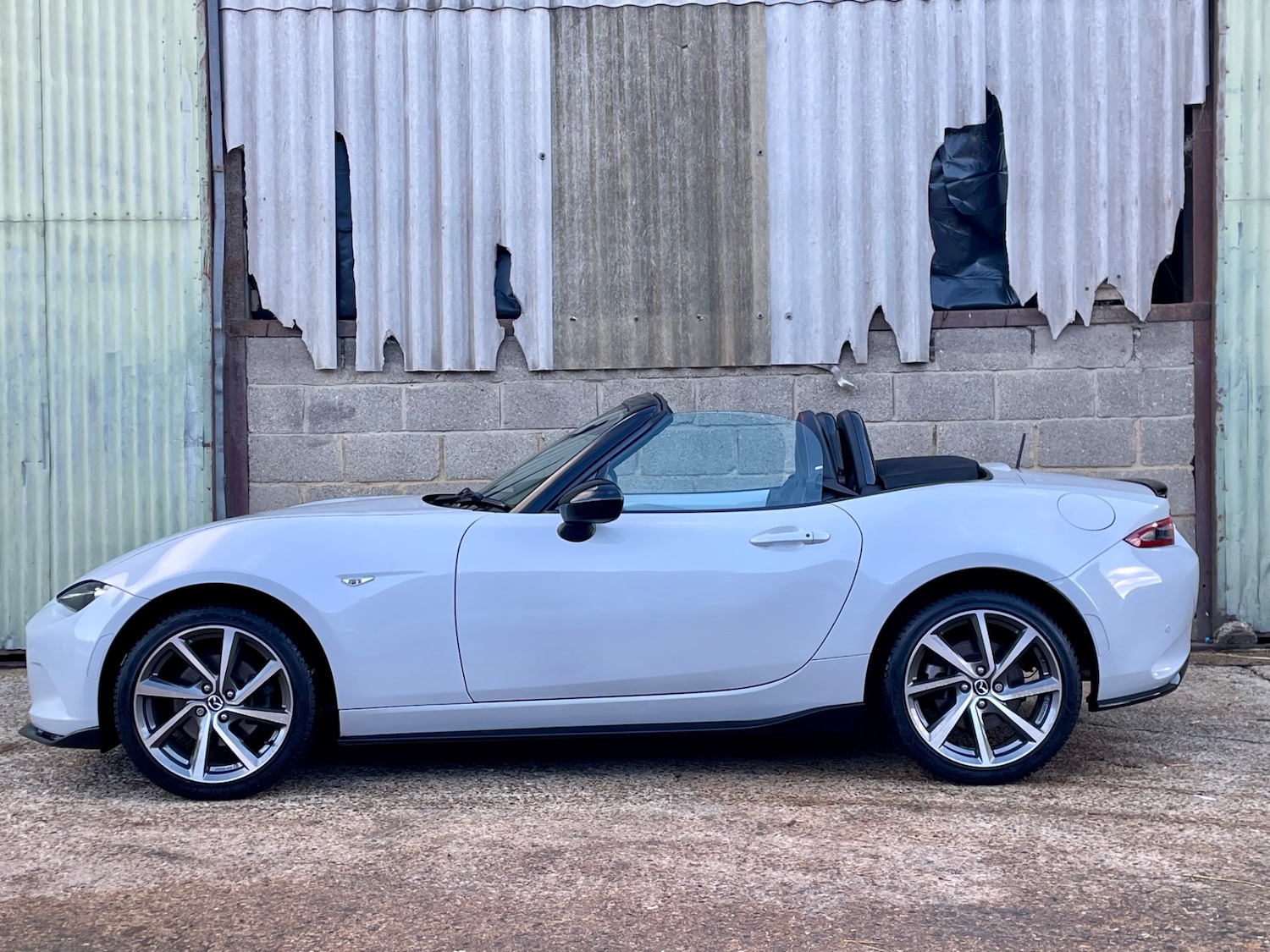 Used Mazda MX-5 2016 for sale - 76693882: Photo 11