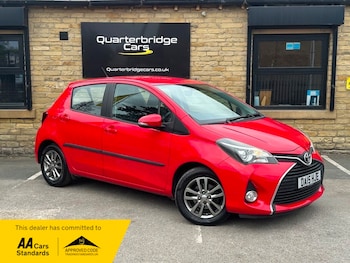 Used Toyota Yaris 2015 for sale - 75654954: Photo