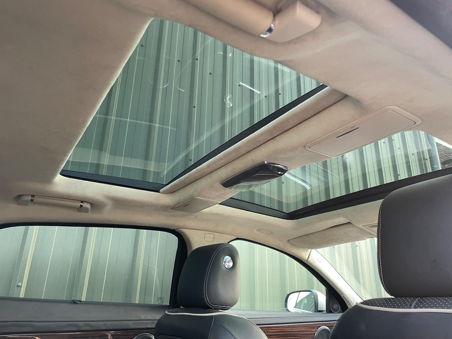 Used Jaguar XJ 2010 for sale - 76720119: Photo 15