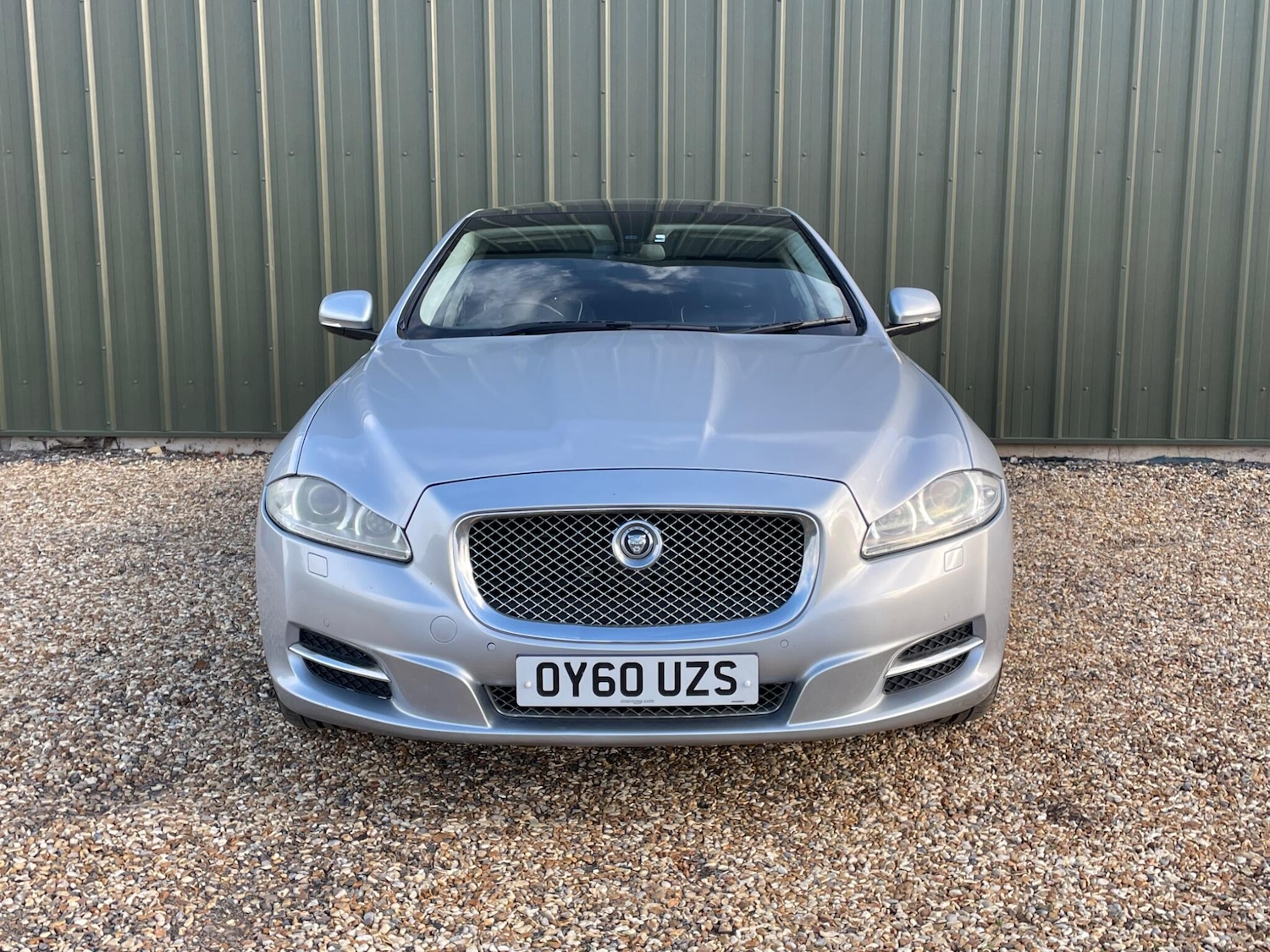 Used Jaguar XJ 2010 for sale - 76720119: Photo 2
