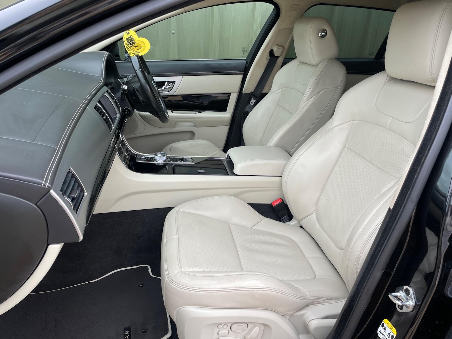 Used Jaguar XF 2013 for sale - 77094230: Photo 10