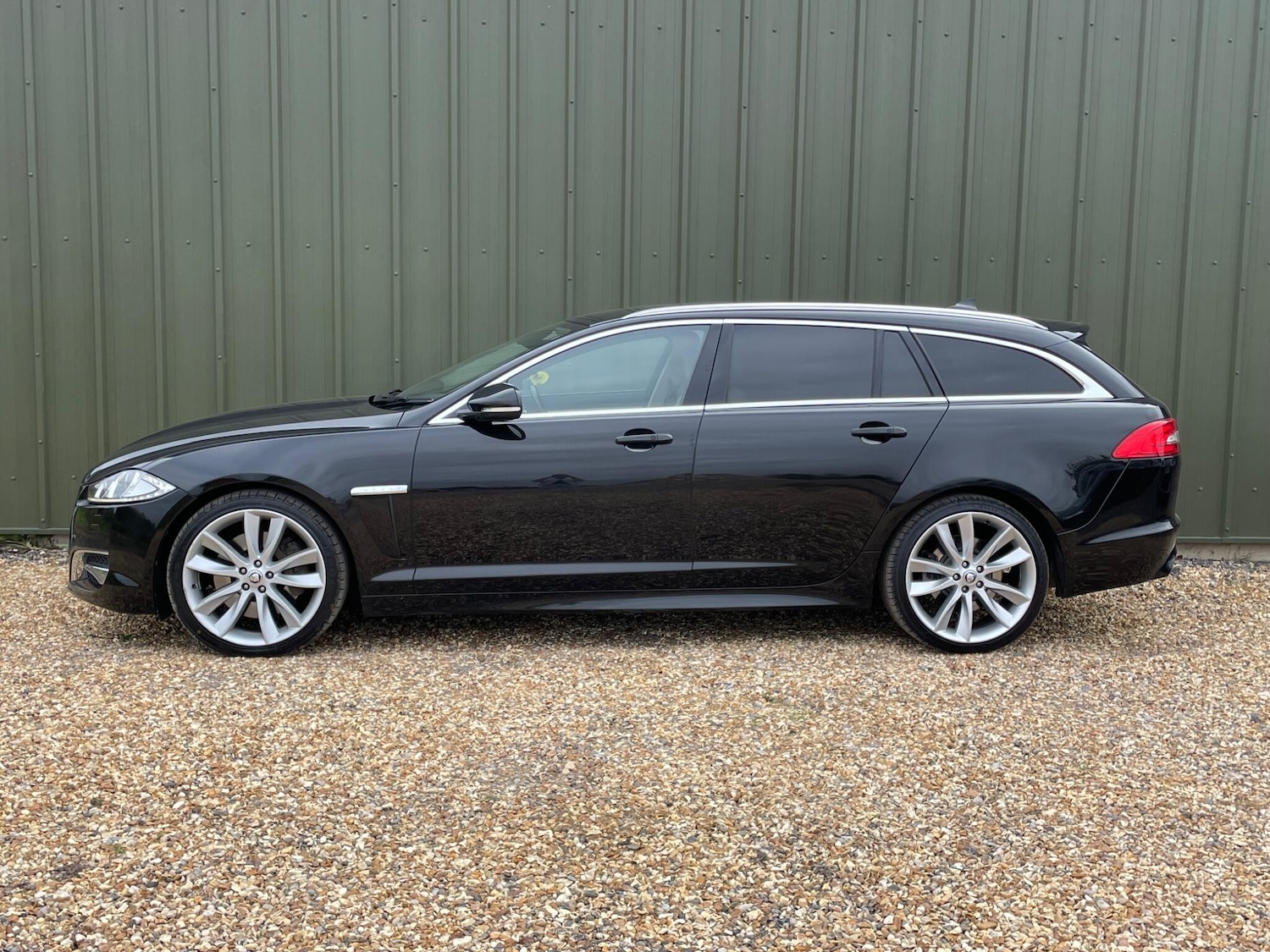 Used Jaguar XF 2013 for sale - 77094230: Photo 5