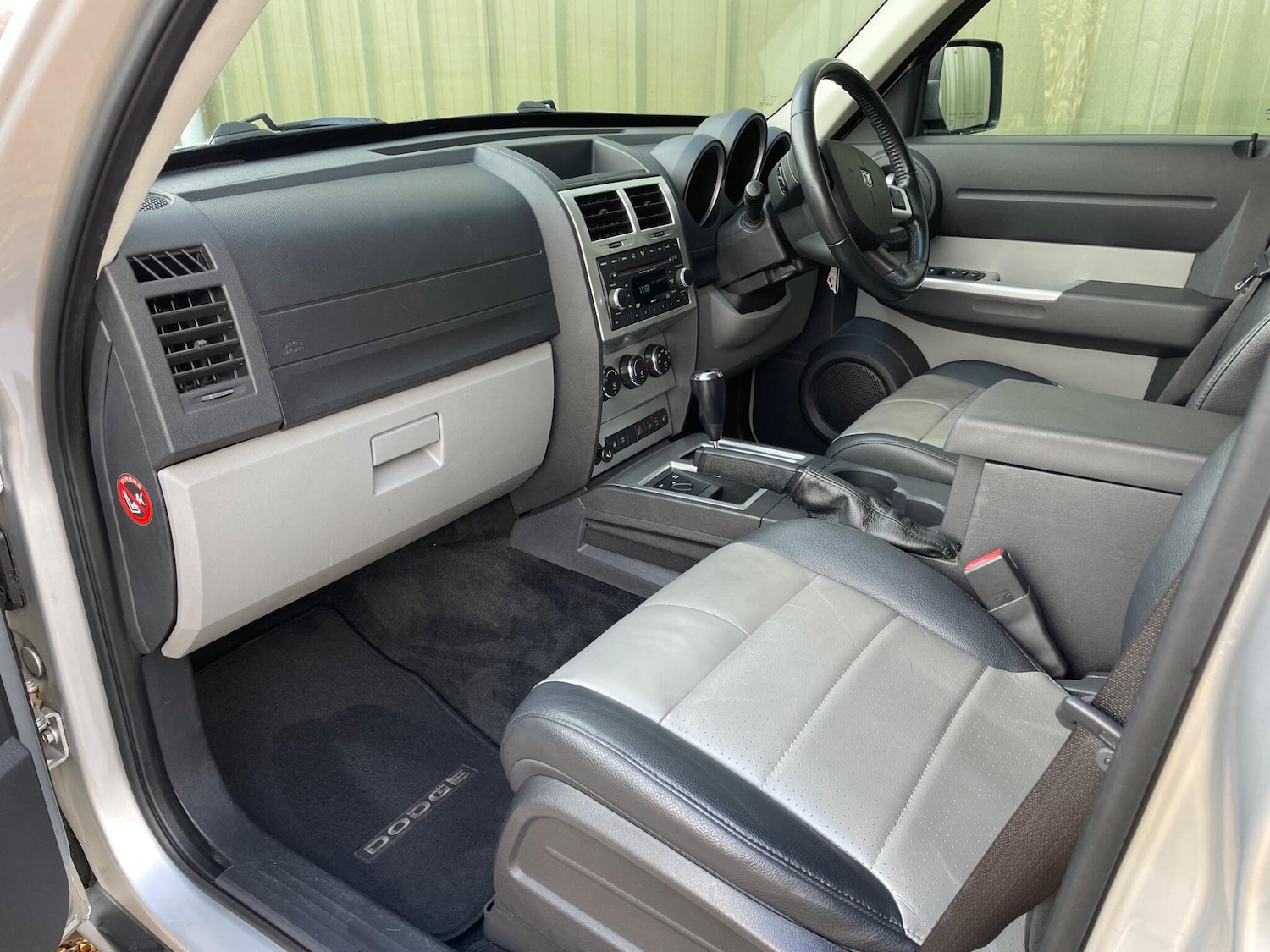 Used Dodge Nitro 2008 for sale - 77306283: Photo 9