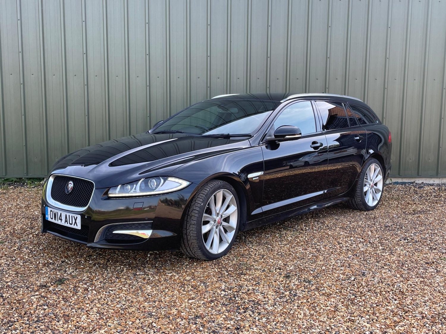 Used Jaguar XF 2014 for sale - 76720128: Photo 3