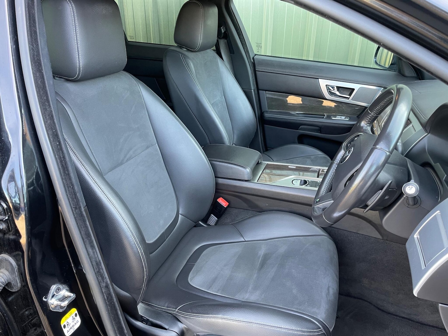 Used Jaguar XF 2014 for sale - 76720128: Photo 8