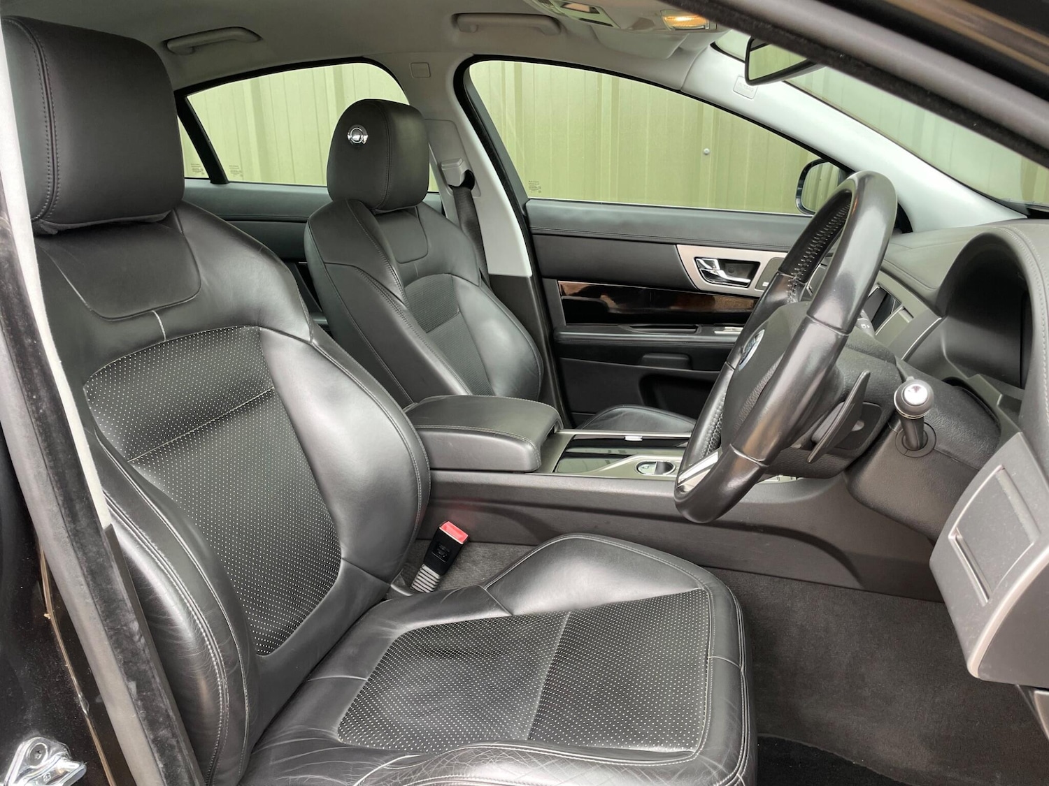 Used Jaguar XF 2010 for sale - 76720134: Photo 10