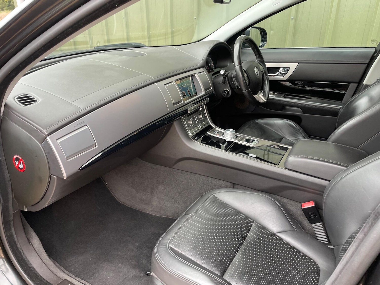 Used Jaguar XF 2010 for sale - 76720134: Photo 7