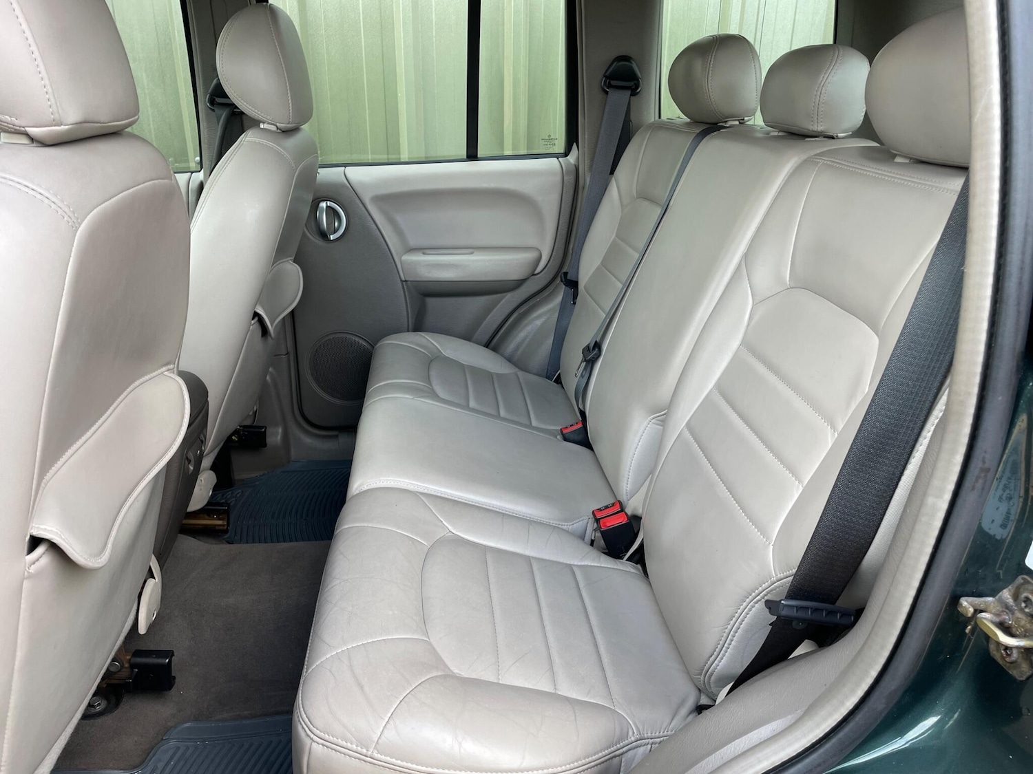 Used Jeep Cherokee 2002 for sale - 76720135: Photo 9