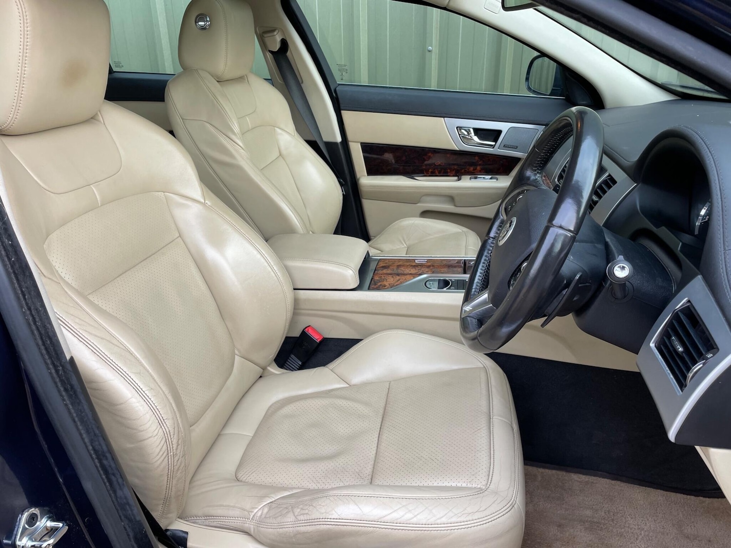 Used Jaguar XF 2013 for sale - 77254895: Photo 8