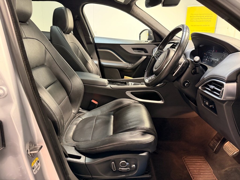 Used Jaguar F-Pace 2018 for sale - 78124177: Photo 7