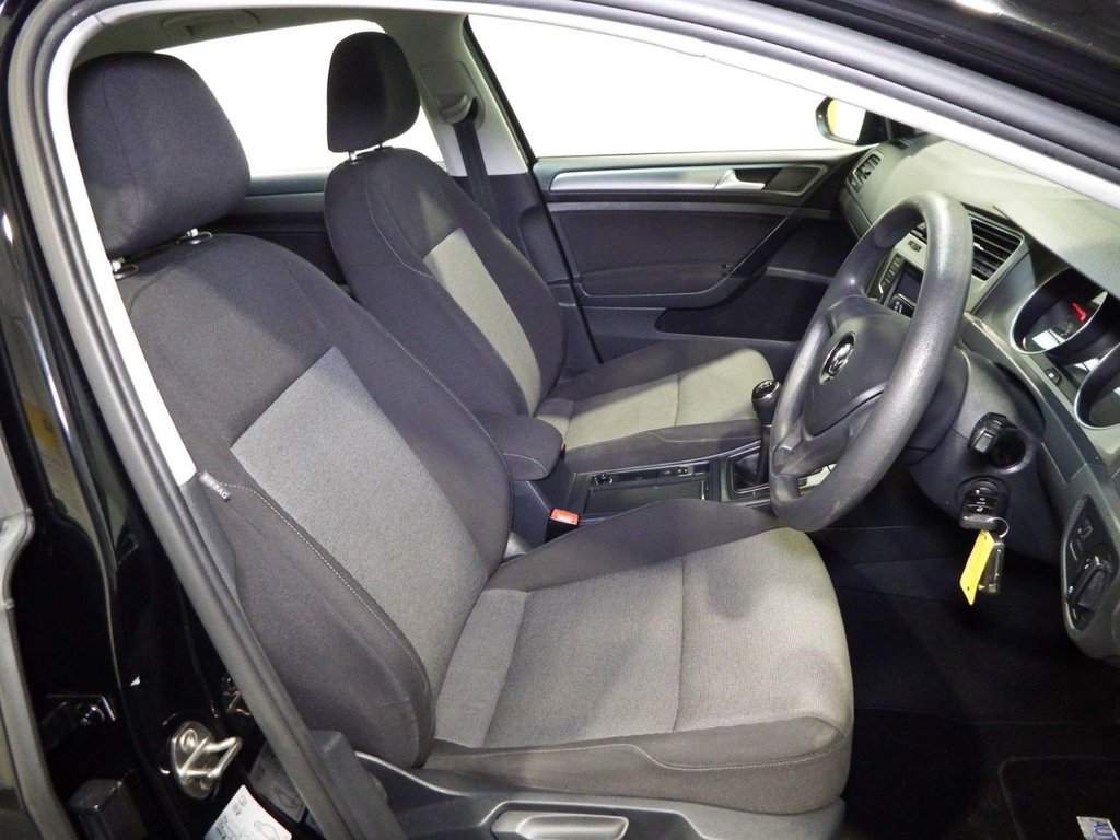 Used Volkswagen Golf 2015 for sale - 77655320: Photo 29