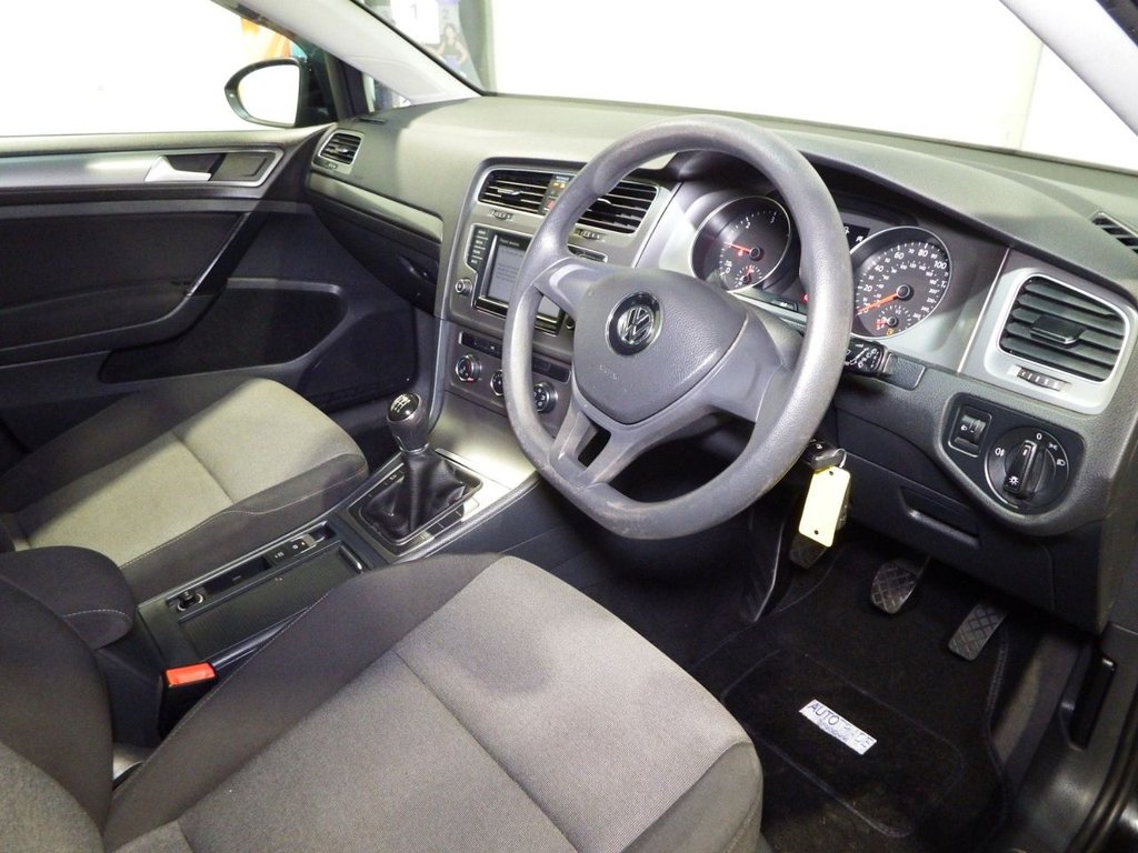 Used Volkswagen Golf 2015 for sale - 77655320: Photo 30