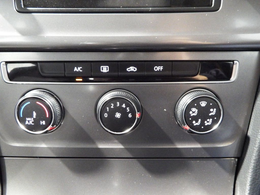 Used Volkswagen Golf 2015 for sale - 77655320: Photo 39