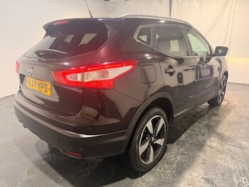 Used Nissan Qashqai 2017 for sale - 77288031: Photo