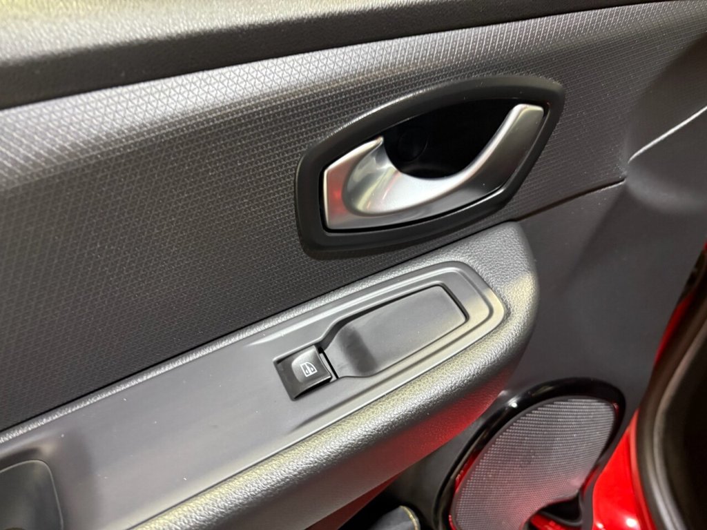 Used Renault Clio 2019 for sale - 77048906: Photo 45