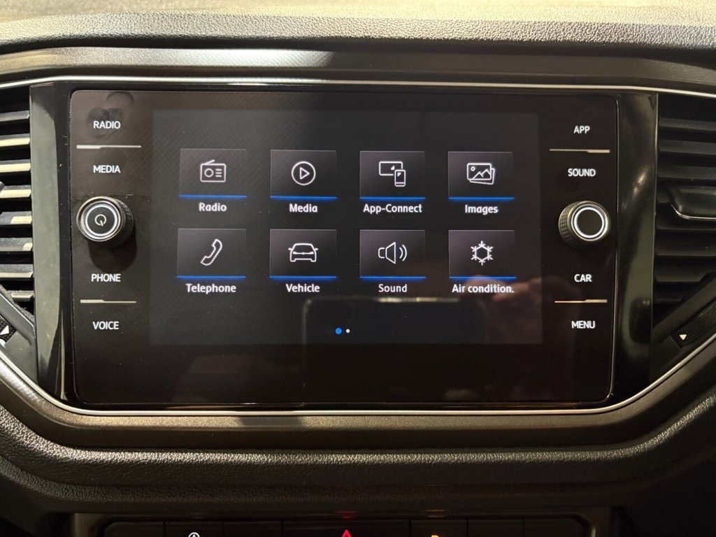 Used Volkswagen T-Roc 2018 for sale - 76356789: Photo 30