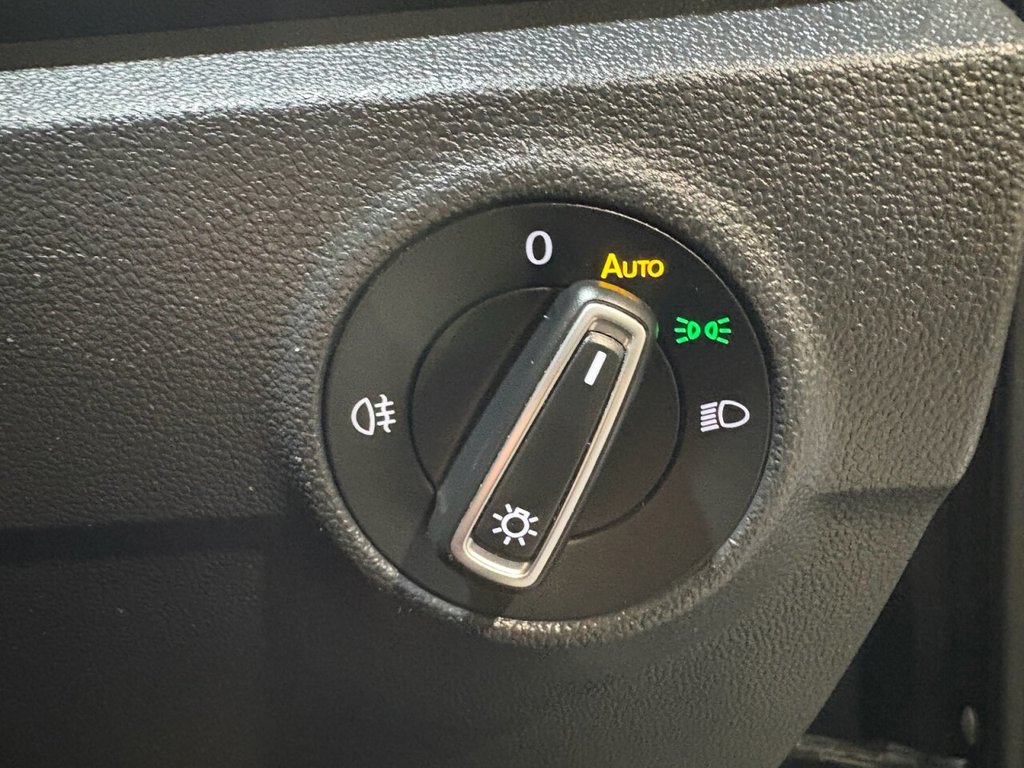 Used Volkswagen T-Roc 2018 for sale - 76356789: Photo 32