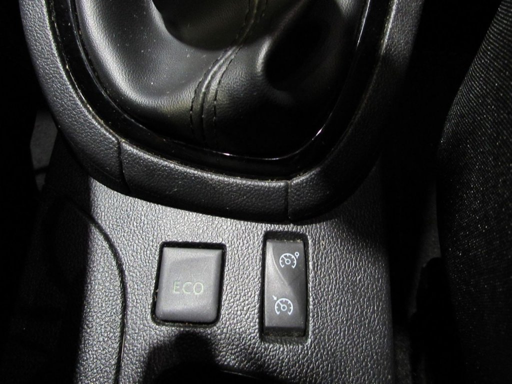 Used Renault Clio 2017 for sale - 76783784: Photo 27