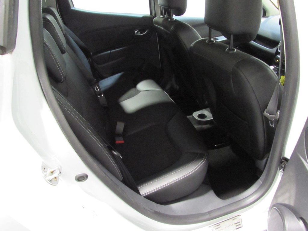 Used Renault Clio 2017 for sale - 76783784: Photo 34