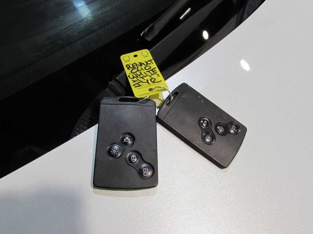 Used Renault Clio 2017 for sale - 76783784: Photo 36