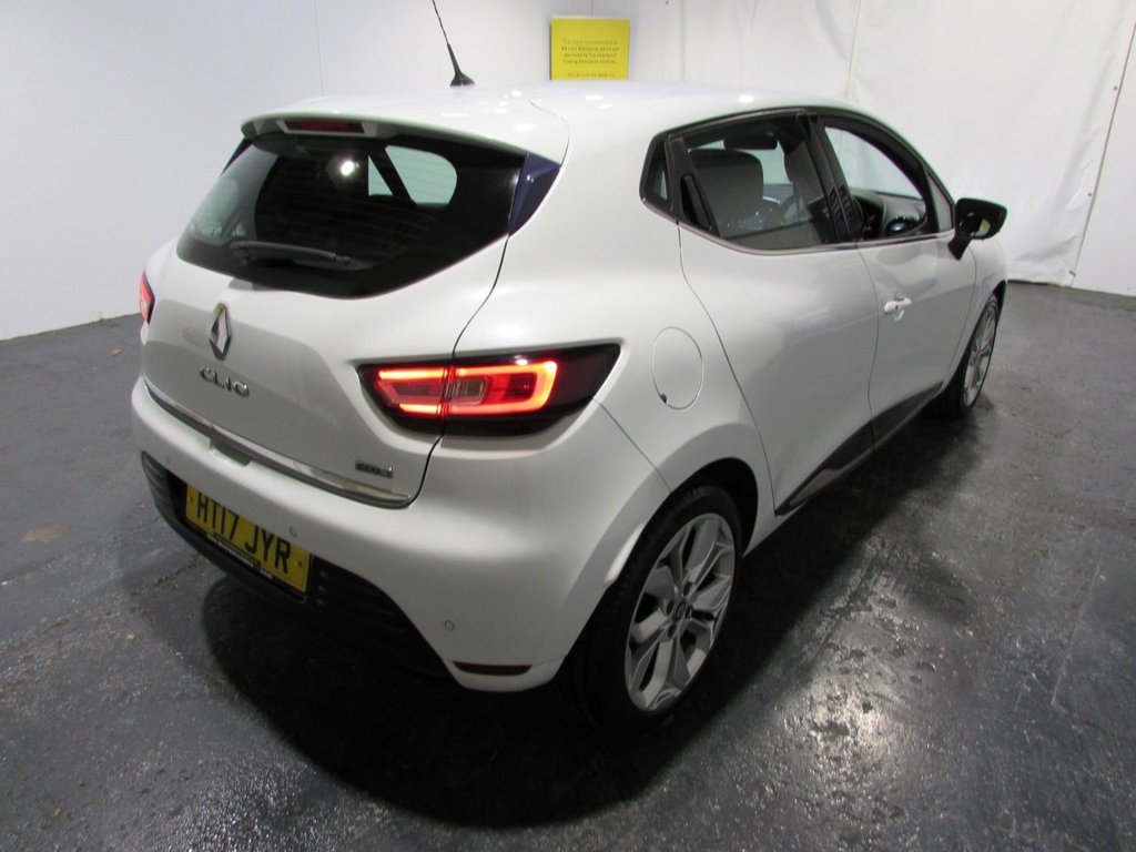 Used Renault Clio 2017 for sale - 76783784: Photo 6