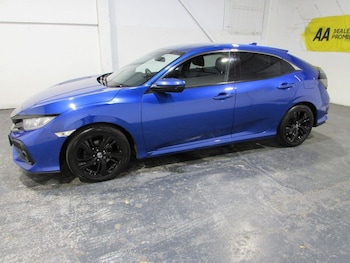Used Honda Civic 2018 for sale - 76203301: Photo 2