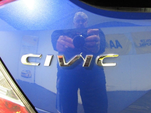 Used Honda Civic 2018 for sale - 76203301: Photo 45