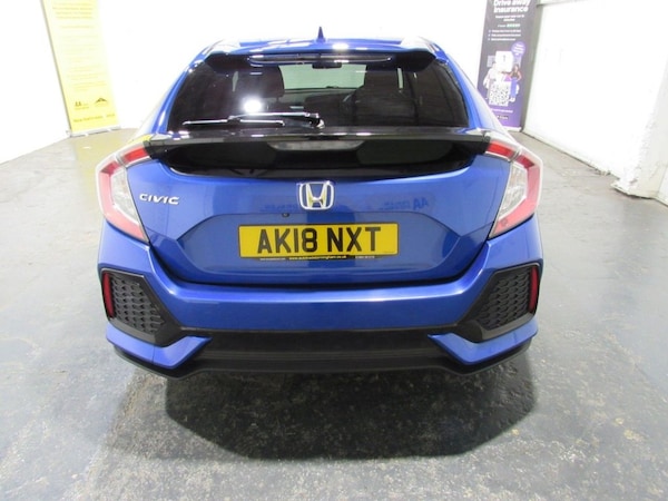 Used Honda Civic 2018 for sale - 76203301: Photo 5