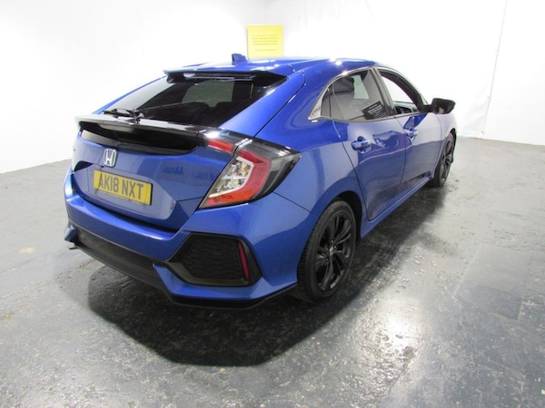 Used Honda Civic 2018 for sale - 76203301: Photo 6
