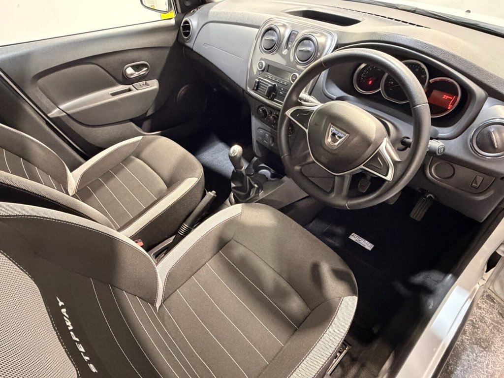 Used Dacia Sandero Stepway 2017 for sale - 76429616: Photo 41