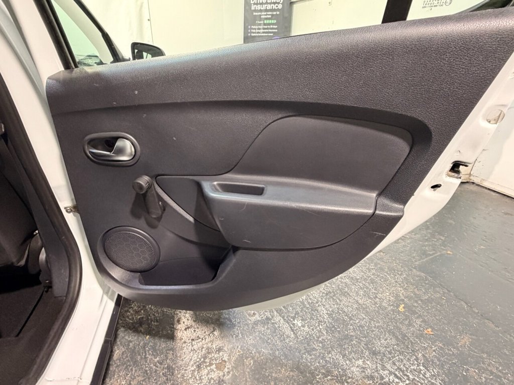 Used Dacia Sandero Stepway 2017 for sale - 76429616: Photo 44