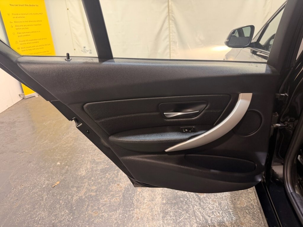 Used BMW 3 Series 2017 for sale - 77655504: Photo 32