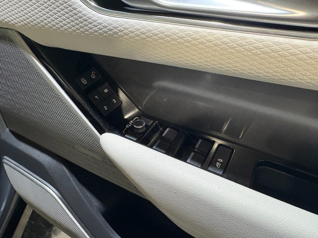 Used Land Rover Range Rover Velar 2020 for sale - 77464282: Photo 40