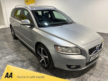 Used Volvo V50 2011 for sale - 78607539: Photo