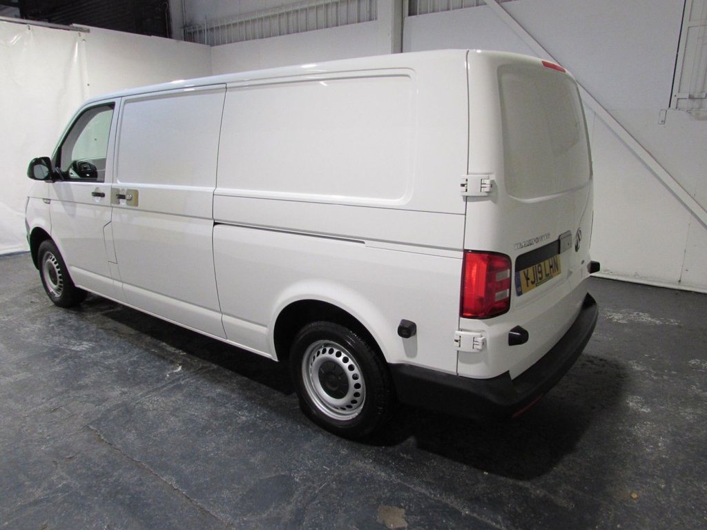 Used Volkswagen Transporter 2019 for sale - 77101096: Photo 4