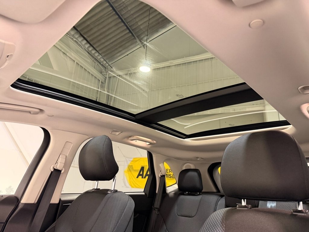 Used Ford Edge 2017 for sale - 76655360: Photo 6