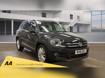 Volkswagen - Tiguan