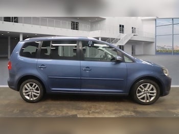 Used Volkswagen Touran 2012 for sale - 78241578: Photo