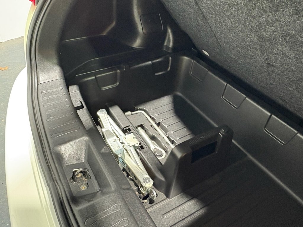 Used Nissan Juke 2012 for sale - 76655375: Photo 45