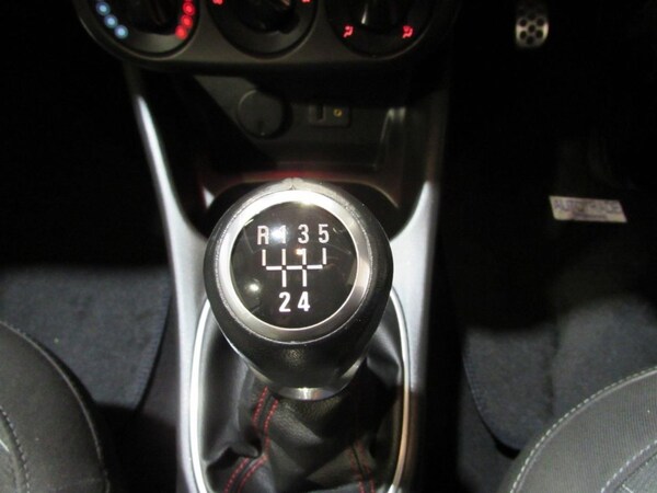 Used Vauxhall Corsa 2015 for sale - 76092803: Photo 50