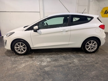 Used Ford Fiesta 2018 for sale - 77920048: Photo