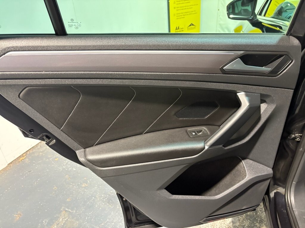 Used Volkswagen Tiguan 2017 for sale - 77477509: Photo 31