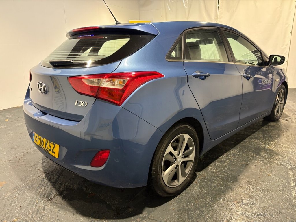 Used Hyundai i30 2016 for sale - 76841491: Photo 2