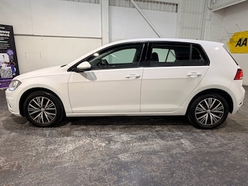 Used Volkswagen Golf 2017 for sale - 78908083: Photo