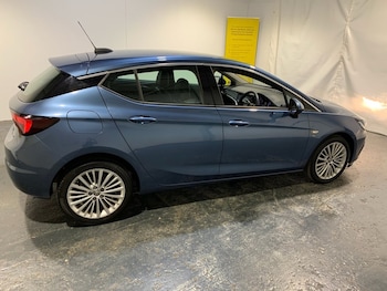 Used Vauxhall Astra 2016 for sale - 76098213: Photo 2