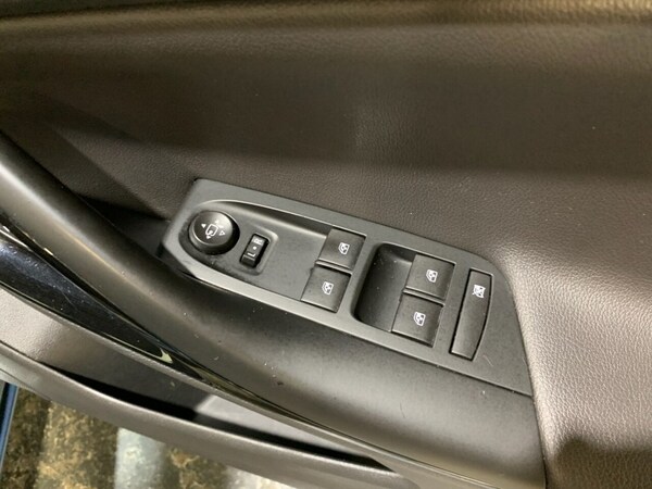 Used Vauxhall Astra 2016 for sale - 76098213: Photo 38